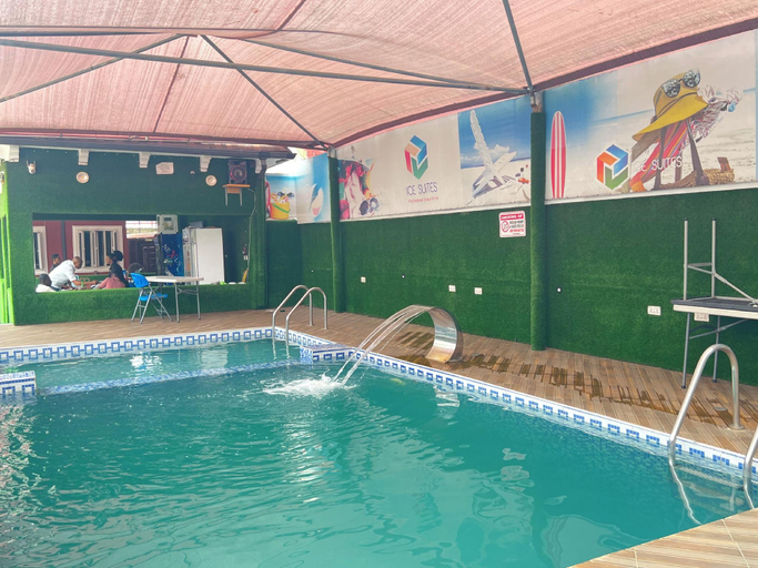Others 5, Ice Suites, Surulere