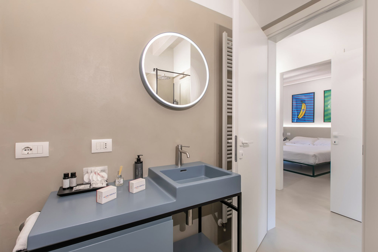 Others 2, Molinella Easy Living Apartment, Modena