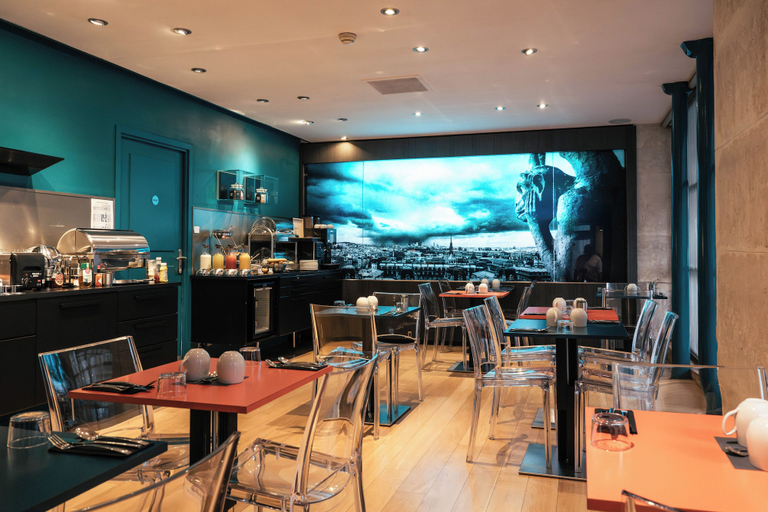 Food & Drinks 5, Hotel Bassano, Paris