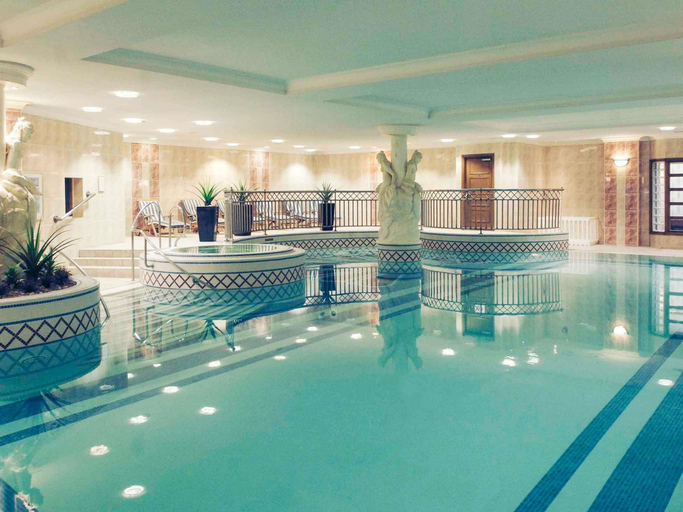 Sport & Beauty 3, Mercure Dartford Brands Hatch Hotel & Spa, Kent