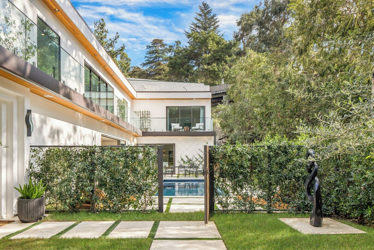 Others 5, Laurel Canyon, Los Angeles