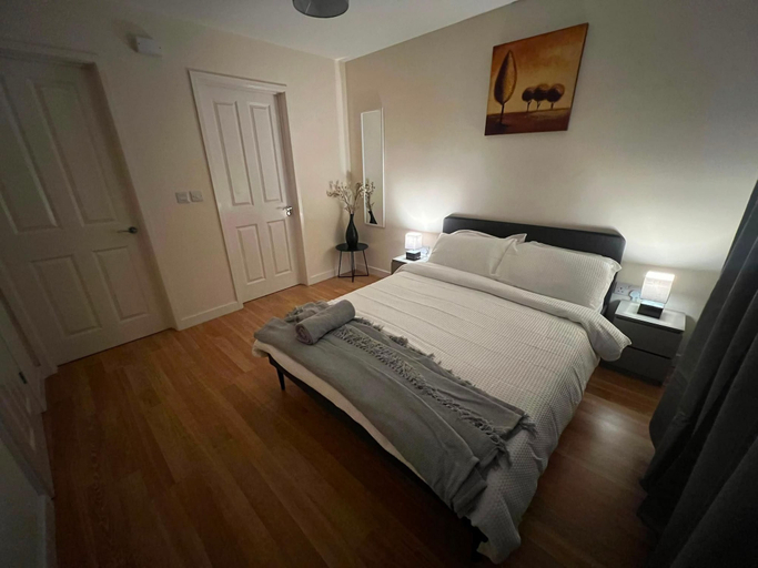 Others 5, First Floor One Bedroom Apartment for Upto 3, Gloucestershire