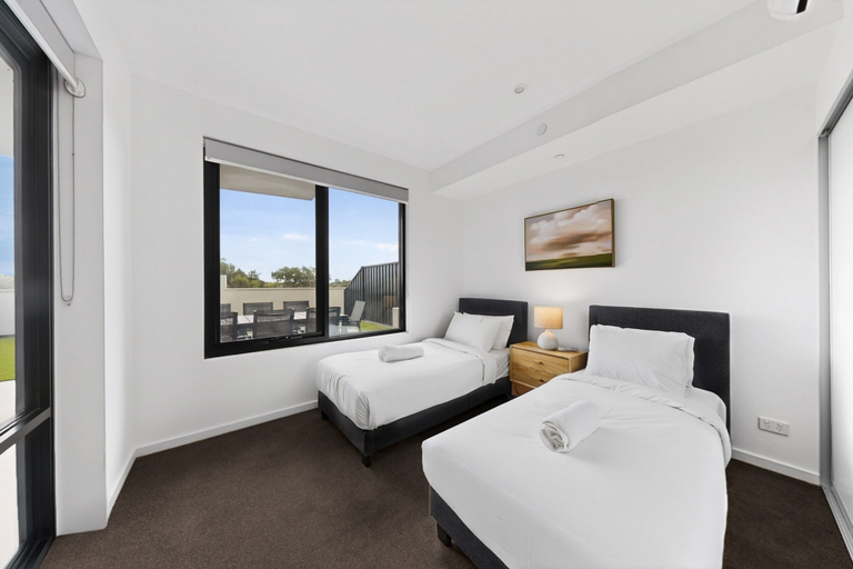Others 4, Modern 2-bed Apartment With Private Balcony, Perth