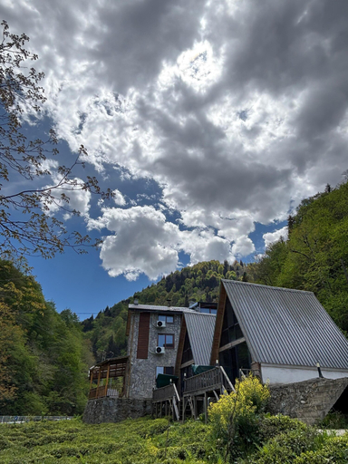 Others 3, Roadside bungalov, Ardeşen