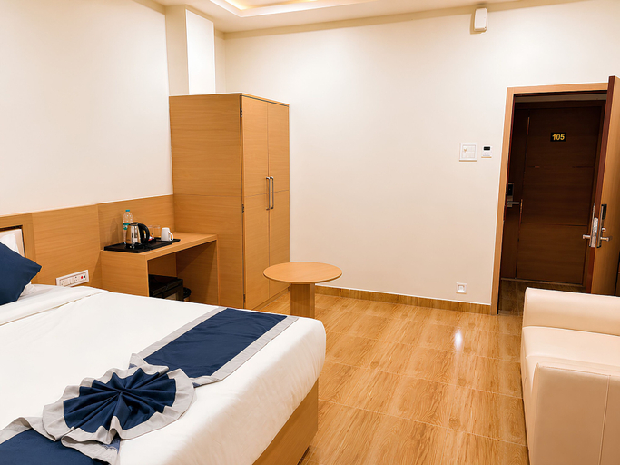 Others 3, Hotel Shiny Grand, Kamrup