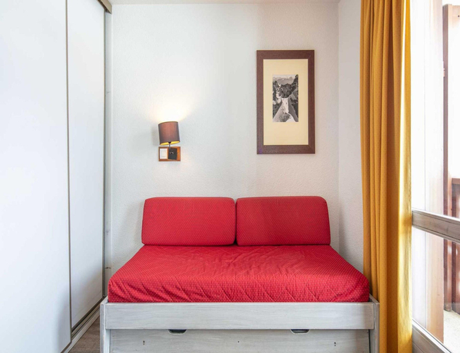Others 5, 4-guest Tignes Stay With Bathtub, Savoie