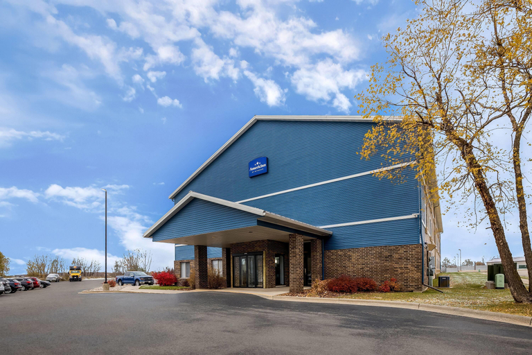 Exterior & Views 2, AmericInn by Wyndham Columbus Wisconsin, Columbia