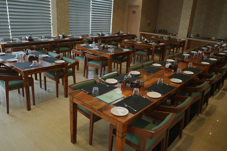 Others 3, Hotel Tavijay, Jhunjhunun