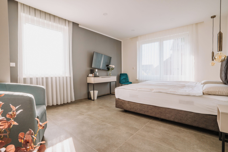 Others 1, Mey Boardinghouse, Bielefeld