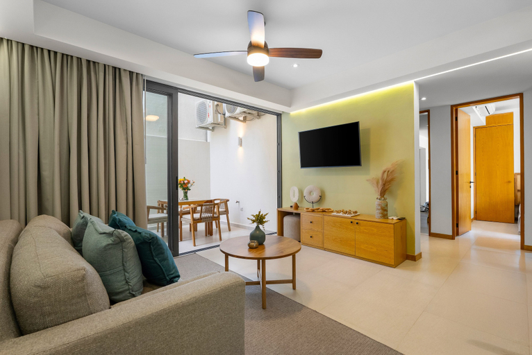 Others 5, 2BR Condo in La Cruz With Pool, Balcony, AC, Wifi & Kitchen, Compostela