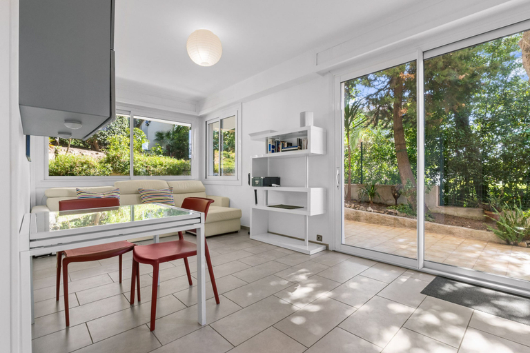 Others 4, 329 Le Florida in Cannes, Alpes-Maritimes