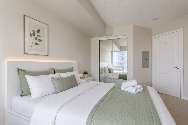 Others 5, Georgeview Hotel - Prime Location, Toronto