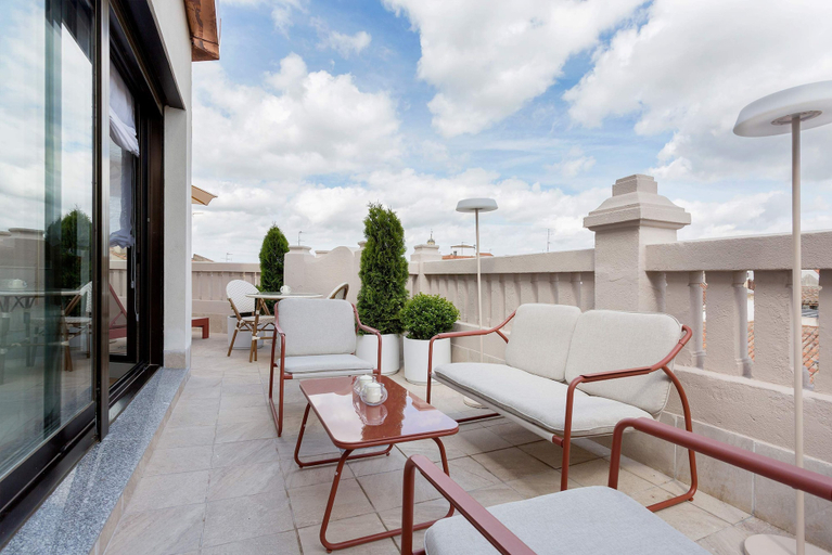 Others 2, Luxury Penthouse With Terrace Isla de la Rua VII, Salamanca