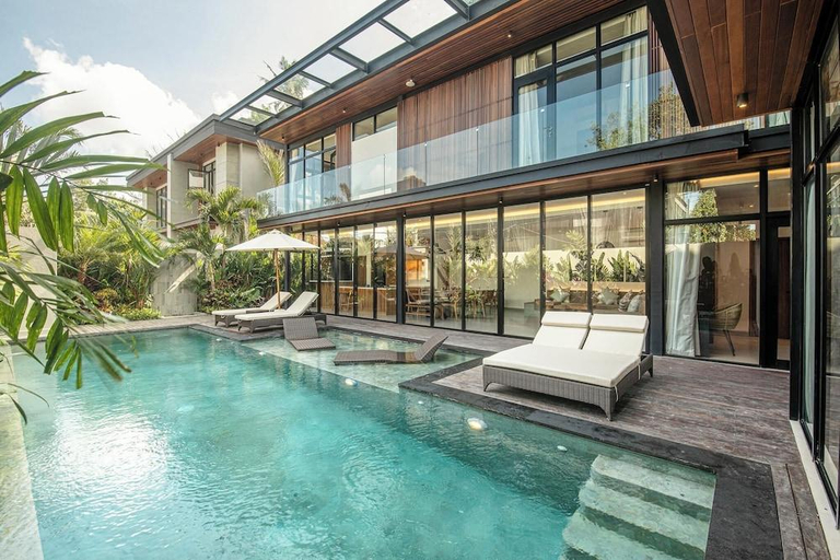 Others 2, Luxury 6-bedroom Villa in Canggu, Walk to the Beac, Badung