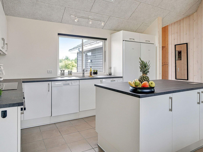 Others 5, Holiday Home in Grenaa, Norddjurs