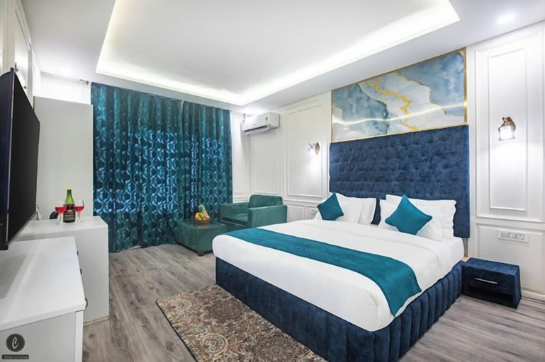 Others 3, Hotel Classy Castle, Anantnag