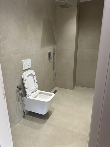 Bathroom 3, WG Hotel Lake View, Sarandës