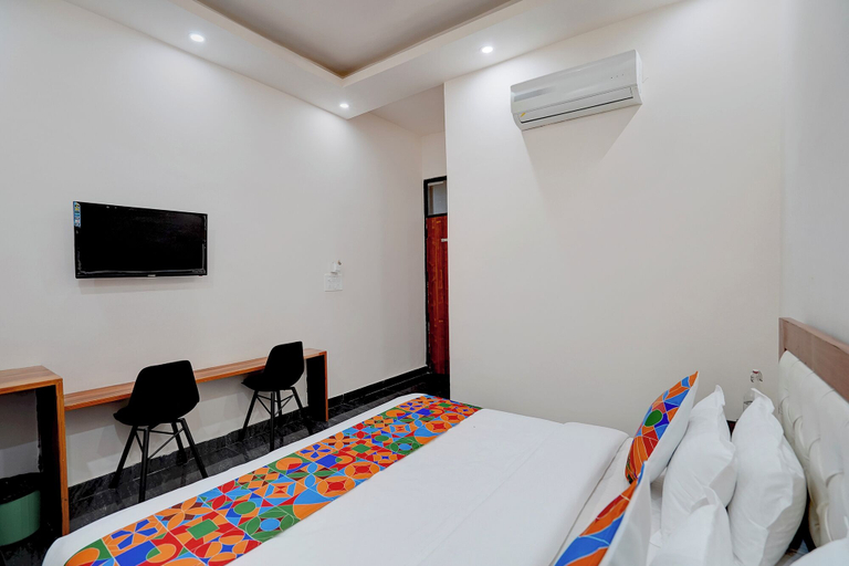 Others 5, FabHotel Luxora, Gautam Buddha Nagar