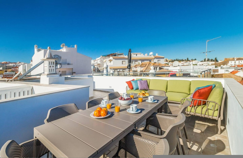 Others 2, Luxury Townhouse in Lagos Old Town Rooftop Terrace, Lagos