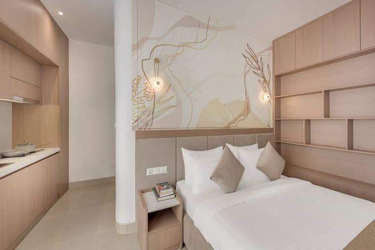 Others 5, Thadatra Inn, Phnom Penh