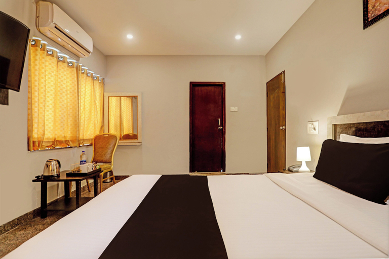 Others 2, Super Townhouse Vaishnavi, Hyderabad