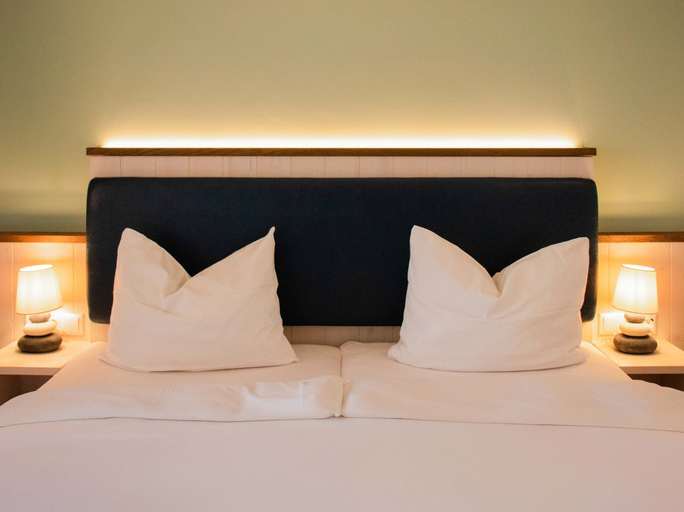 Bedroom 3, BE BIO Hotel be natural, Nordfriesland