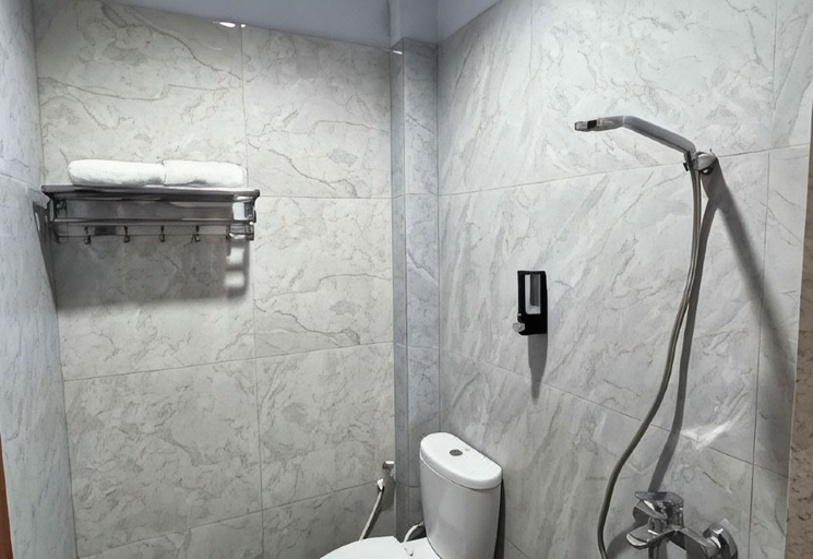 Bathroom 5, Fairuz Hotel, Central Aceh