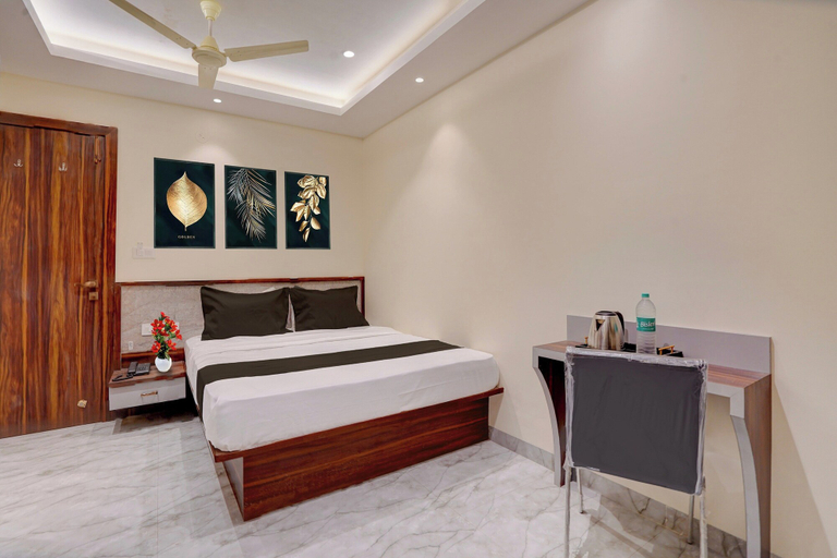 Others 2, Super Collection O Talwade Corpoarte, Pune