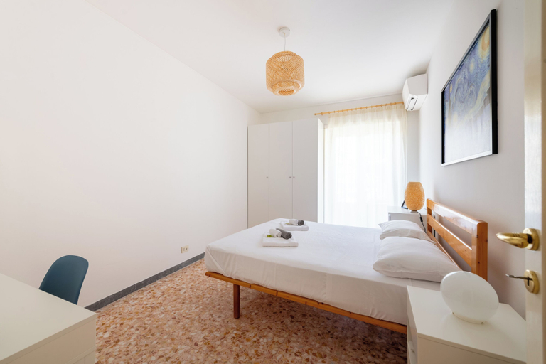 Bedroom 3, Casa Tripolitania, Roma