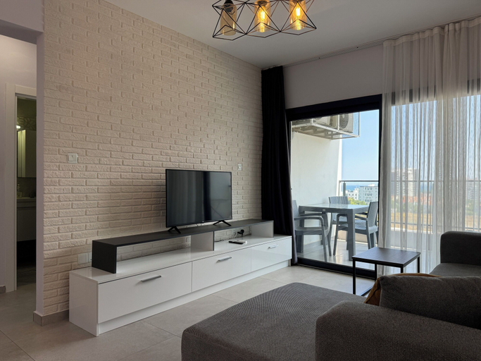 Others 2, Caesar Resort Romulus 68 Sea View 1BR