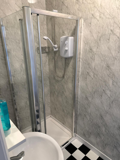Bathroom 3, Riversvale Hotel, Blackpool