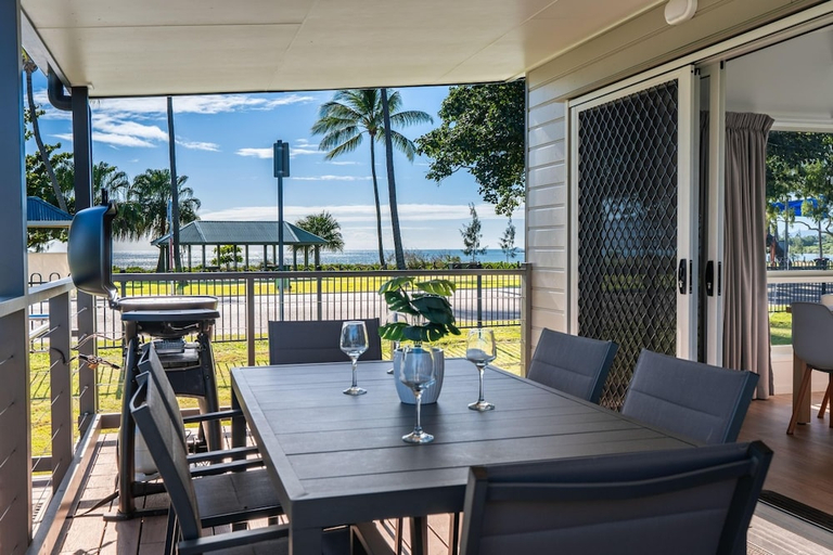 Food & Drinks, BIG4 Tasman Holiday Parks - Rowes Bay, Rowes Bay-Belgian Gardens