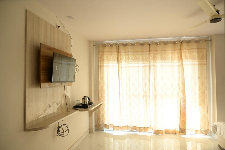 Others 5, Hotel Deep Khirsu, Garhwal