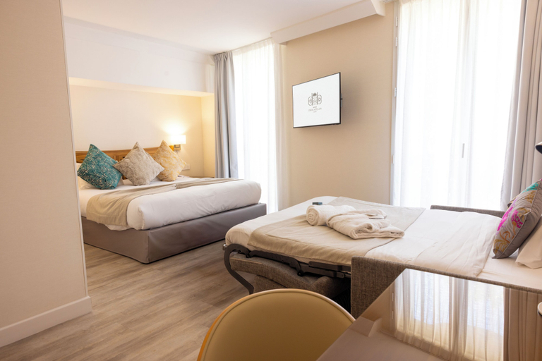 Bedroom 3, CRISTAL HOTEL & SPA, Alpes-Maritimes