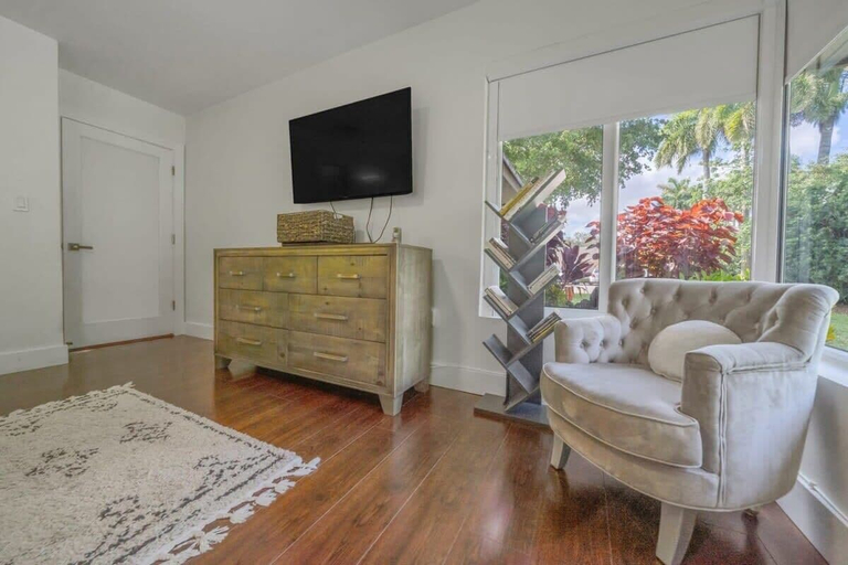 Others 5, Boho House - Stylist Home With a Large Yard, Miami-Dade