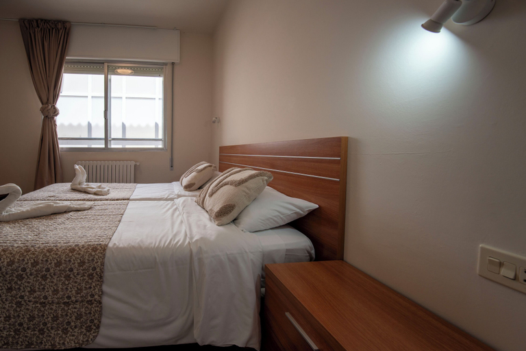 Others 4, Hotel Terramar, Pontevedra