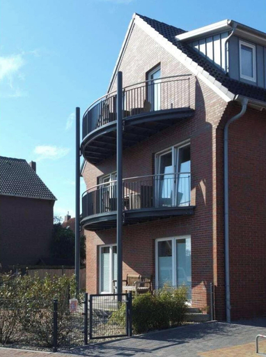 Others 4, 3 "borkum Flair", Leer