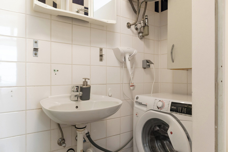 Others 4, Charming 2BR Apt Prime City Spot, Wien
