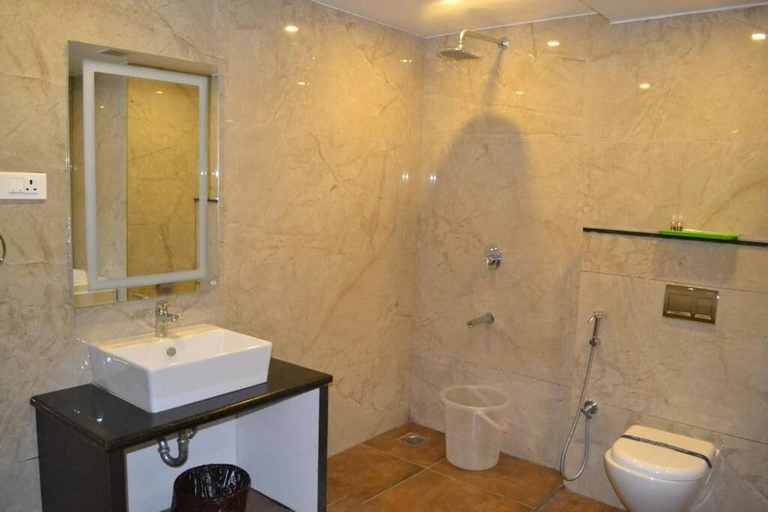 Bathroom 4, HOTEL RUBY PALACE, Tiruchirappalli