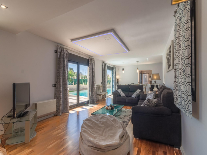 Others 5, La Primera Villa in Sa Torre, Baleares