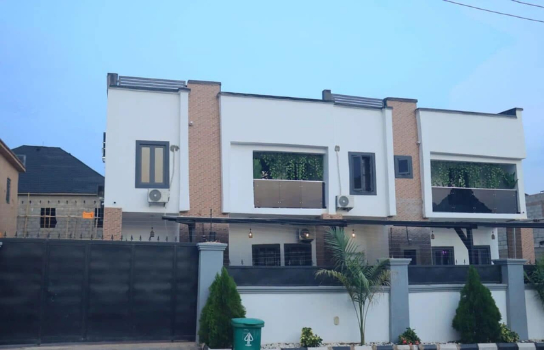 Others 5, SMICH SUITES, AbujaMun