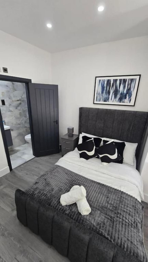 Others 3, Single & Double rooms in Stafford, Staffordshire