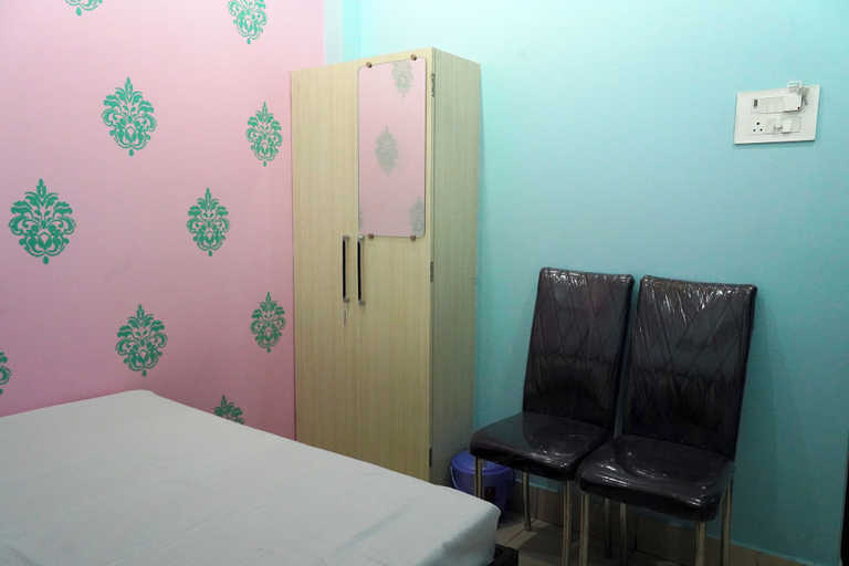 Others 4, Urmila Paying Guest House, Varanasi