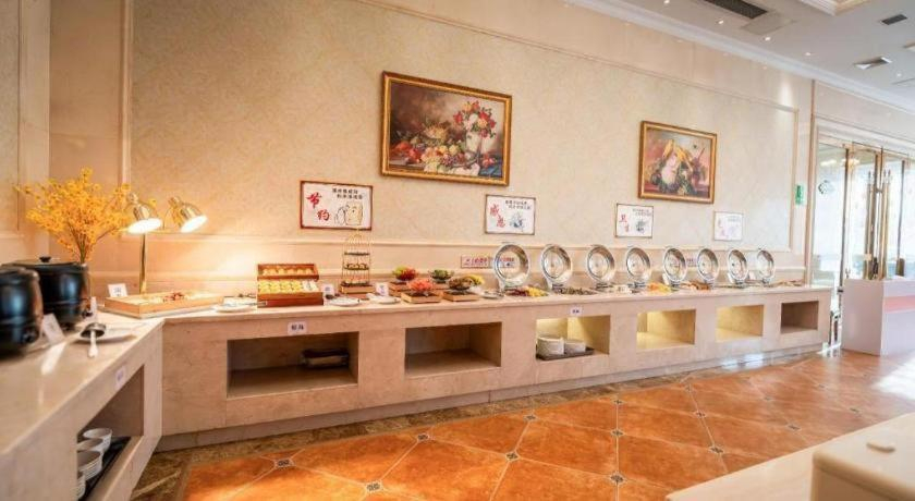 Food & Drinks 4, Vienna Hotel Guangdong Meizhou Fengshun, Meizhou