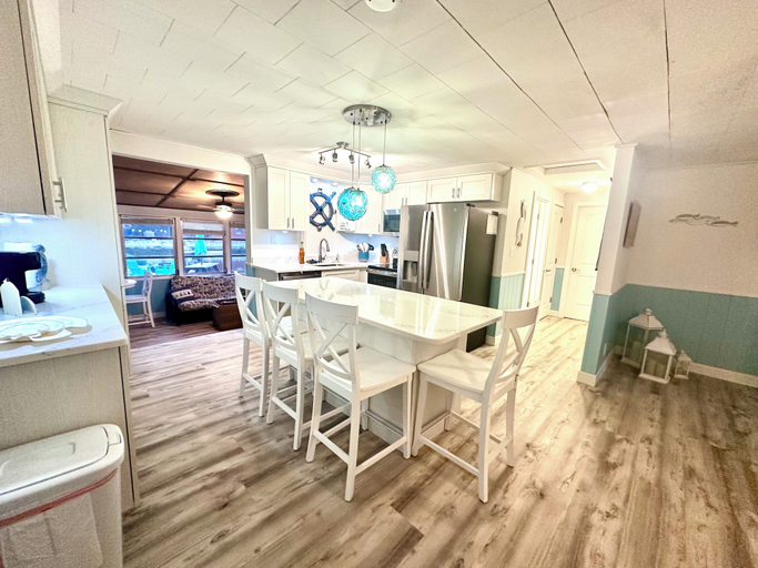 Others 2, Cabin by the Sea, Hernando