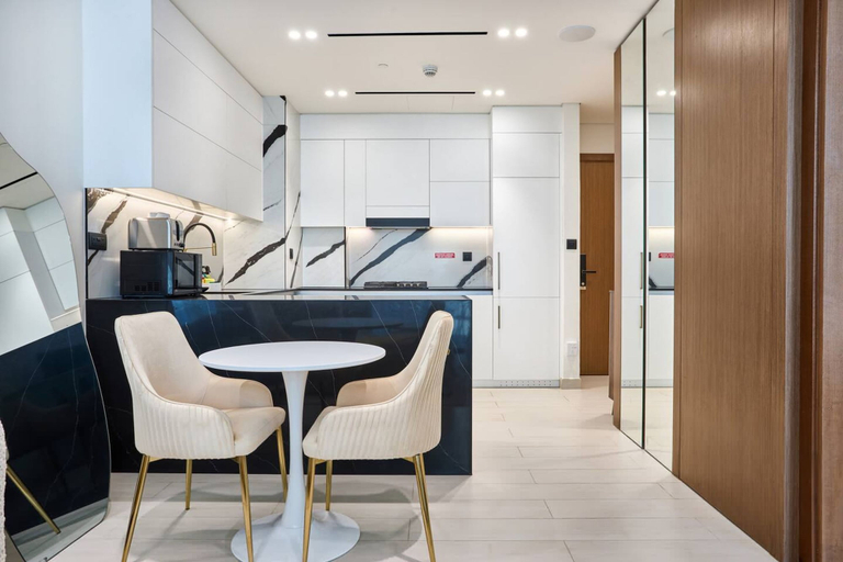 Others 2, Trillionaire 1BR Trendy Timeless Tempting, Dubai