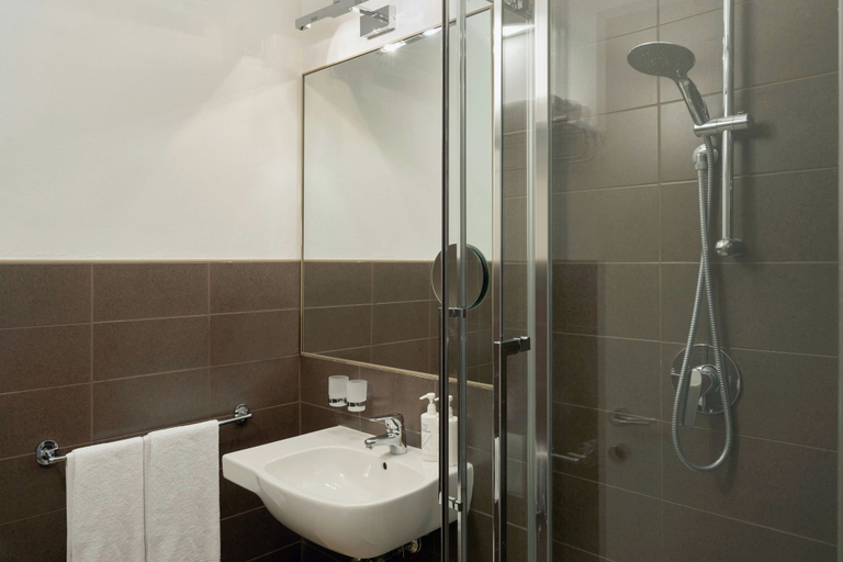 Bathroom 4, Four Points Flex by Sheraton Parma, Parma