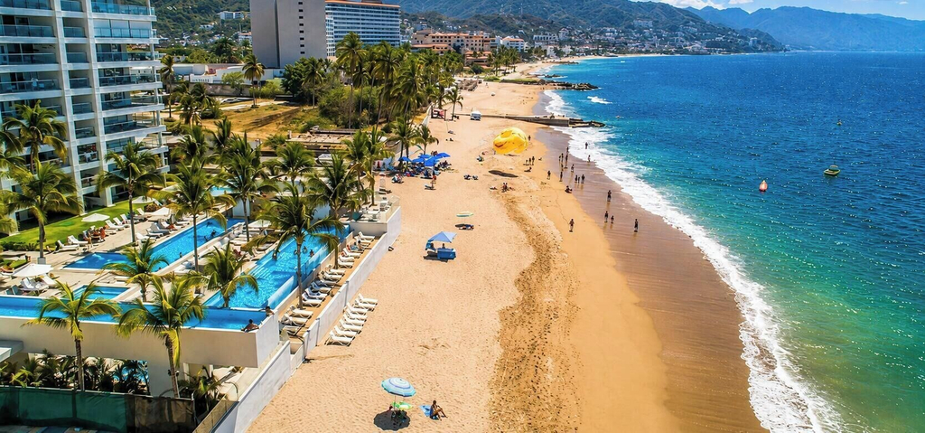 Others 2, Harbor 204, Puerto Vallarta