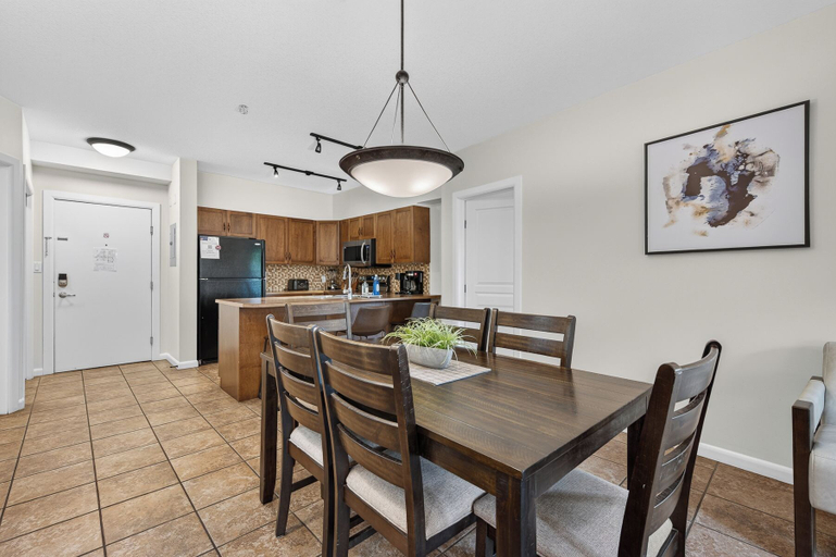 Others 5, 2 Bd Condo Playa 153 w Courtyard & Pool, Central Okanagan
