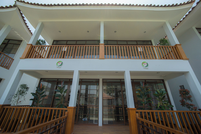 Others 2, Rehat at Villa Tirta Kencana, Garut